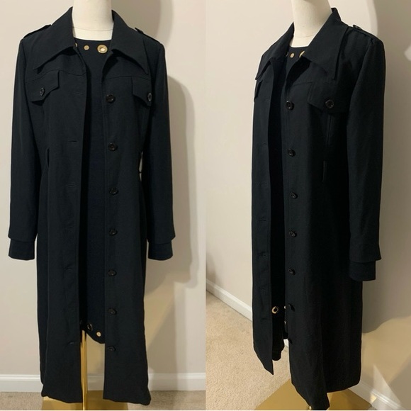 Light and Lined Textured Coat / Dress - Picture 4 of 17